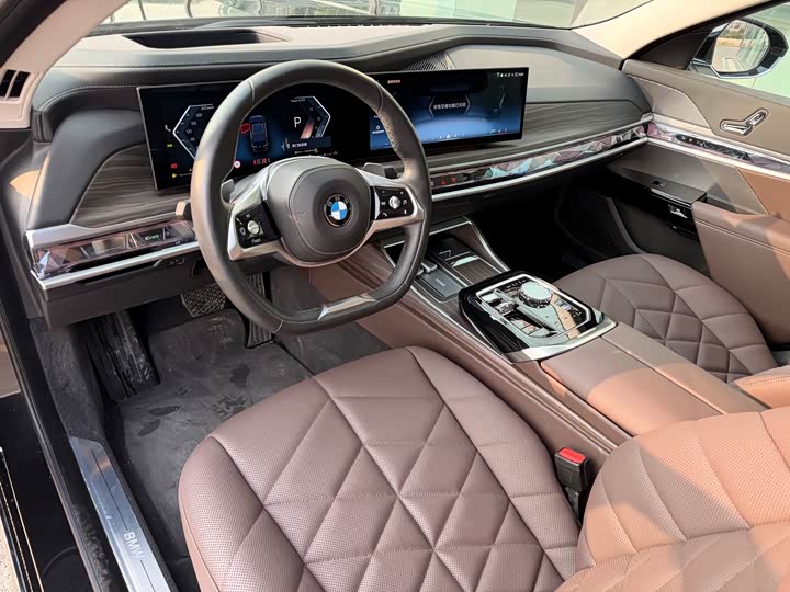 BMW 7 Series 2023 2023款 735Li 豪华套装