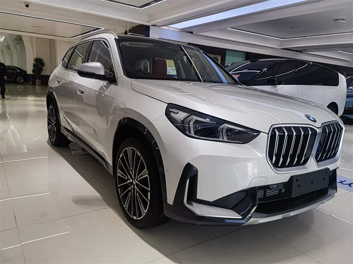 BMW X1 2023 2023款 xDrive25Li X设计套装