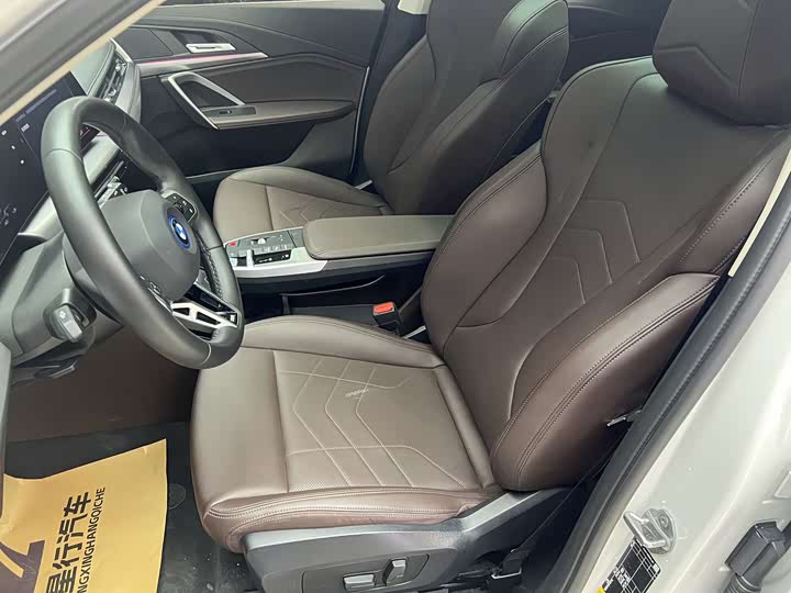 BMW iX1 2023 2023款 eDrive25L M运动套装