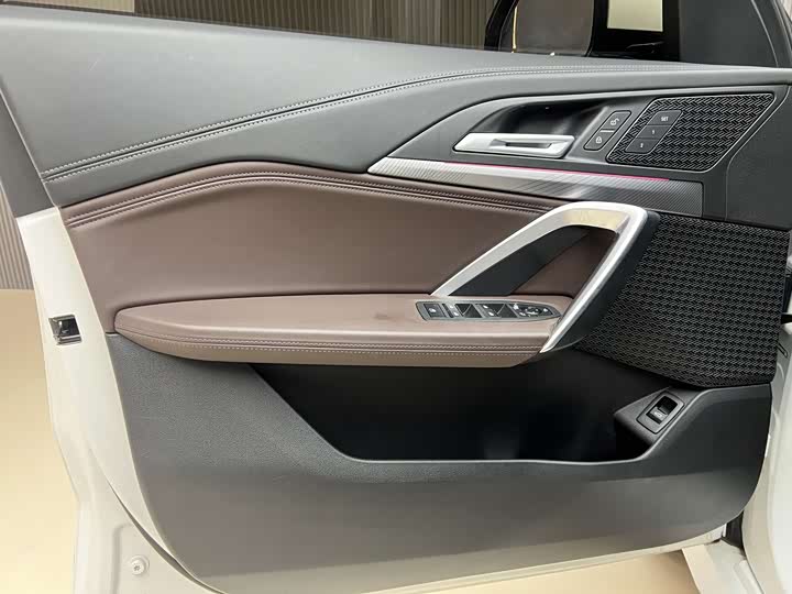 BMW iX1 2023 2023款 eDrive25L M运动套装