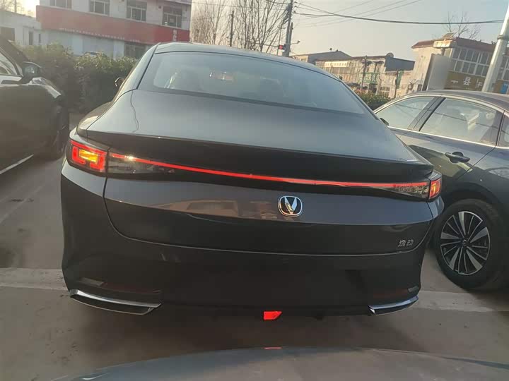 Changan Eado EV 2025 2025款 智慧新蓝鲸 145KM 战舰版