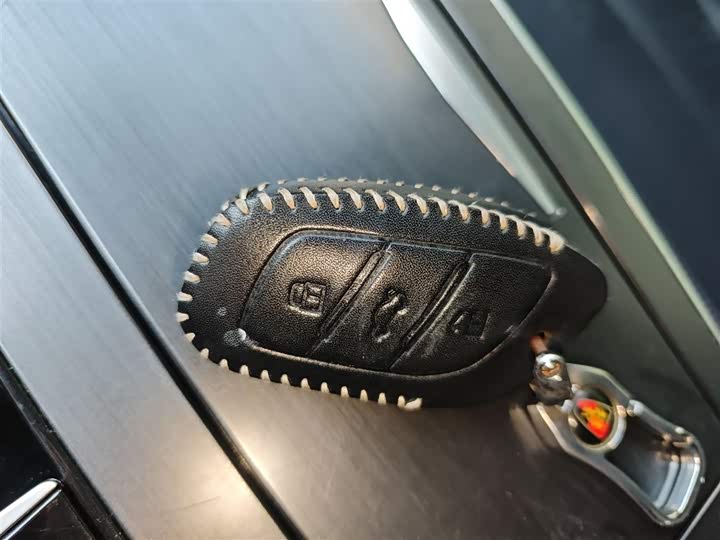 Roewe RX5 Max 2022 2022款 1.5T 自动有为尊贵版