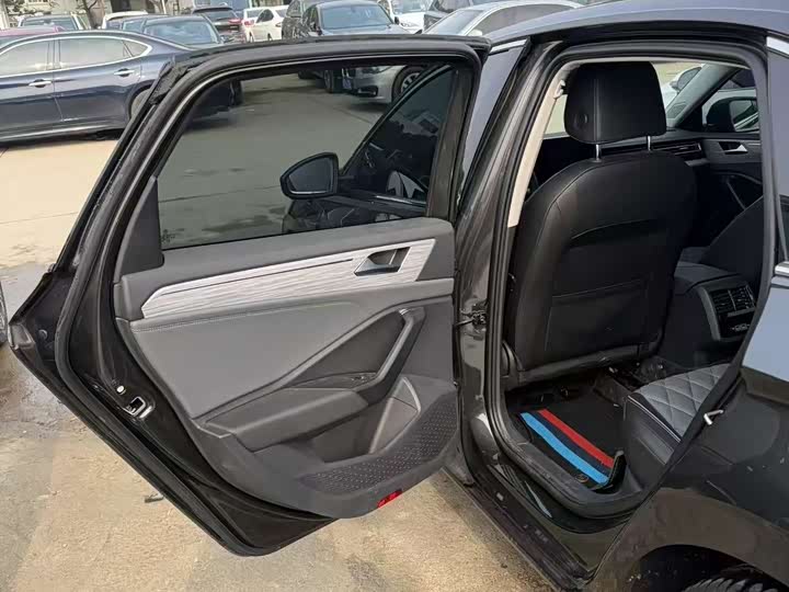 Volkswagen Sagitar L 2025 2025款 改款二 300TSI DSG超越版