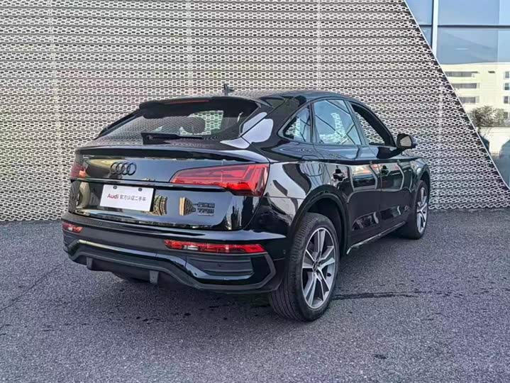 Audi Q5L Sportback 2023 2023款 40 TFSI 豪华型