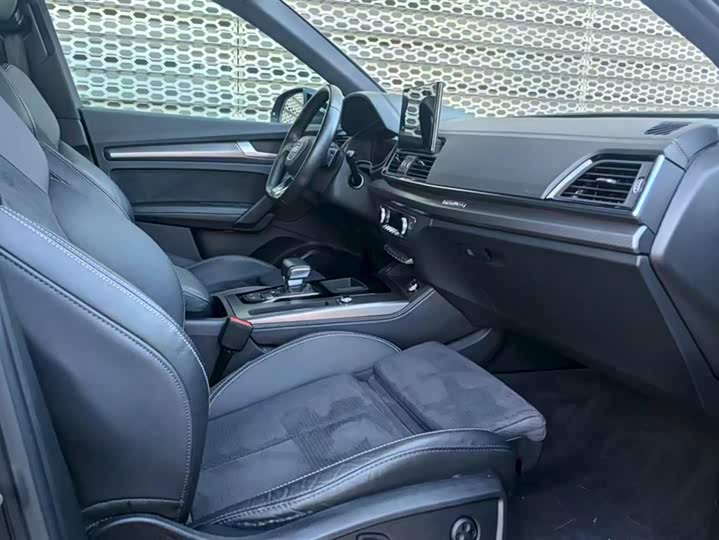 Audi Q5L Sportback 2023 2023款 40 TFSI 豪华型