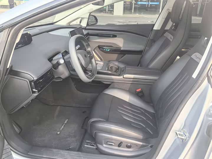 GAC Hyptec GT 2023 2023款 710后驱超充版