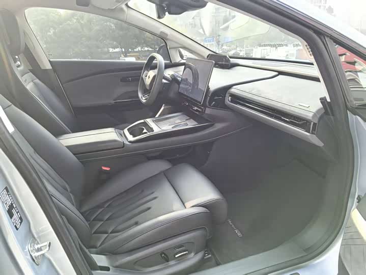 GAC Hyptec GT 2023 2023款 710后驱超充版