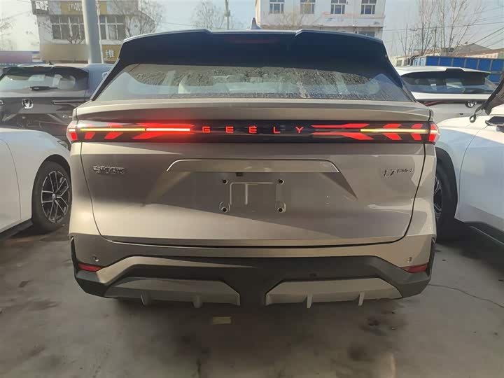 Geely Galaxy L7 2025 2025款 EM-i 115km 远航版