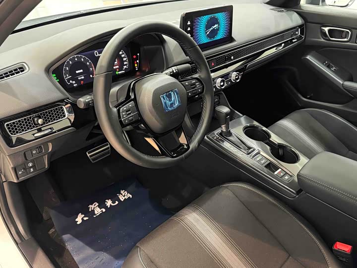Honda Civic 2023 2023款 2.0L e:HEV 先锋版