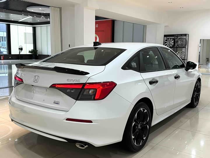 Honda Civic 2023 2023款 2.0L e:HEV 先锋版