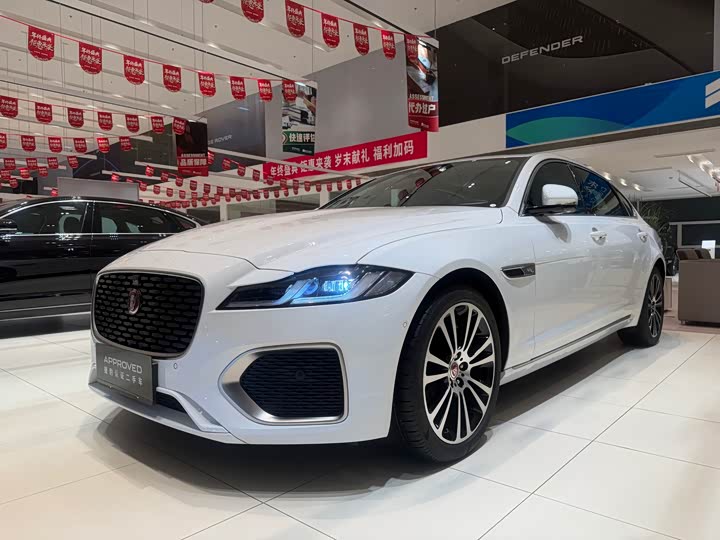 Jaguar XF L 2024 2024款 2.0T P250 两驱尊享豪华版