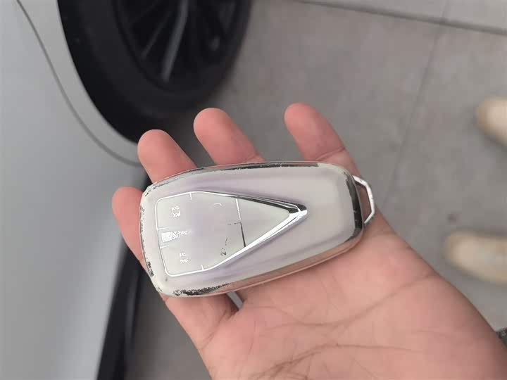 Changan UNI-V 2024 2024款 1.5T 尊贵运动型