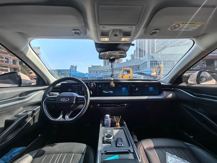 Ford Mondeo 2025 2025款 2.0T EcoBoost 豪华型