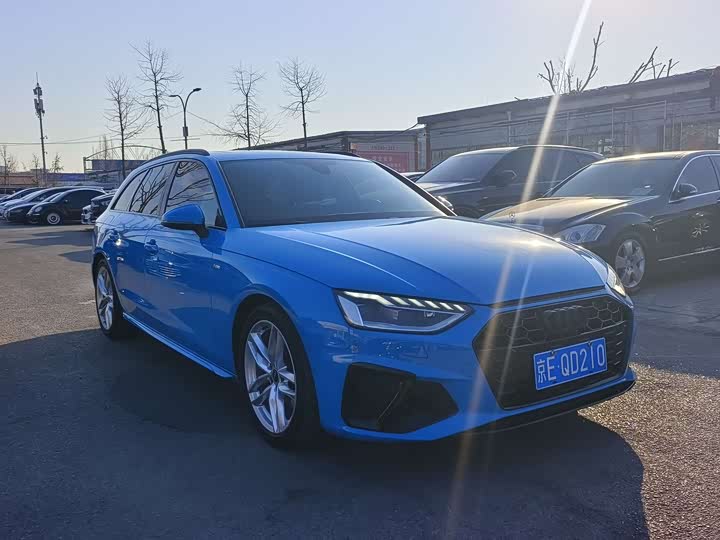 Audi A4 2021 2021款 Avant 先锋派 40 TFSI 豪华动感型