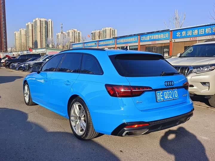 Audi A4 2021 2021款 Avant 先锋派 40 TFSI 豪华动感型