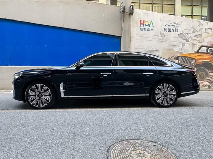 2025 Hongqi H9