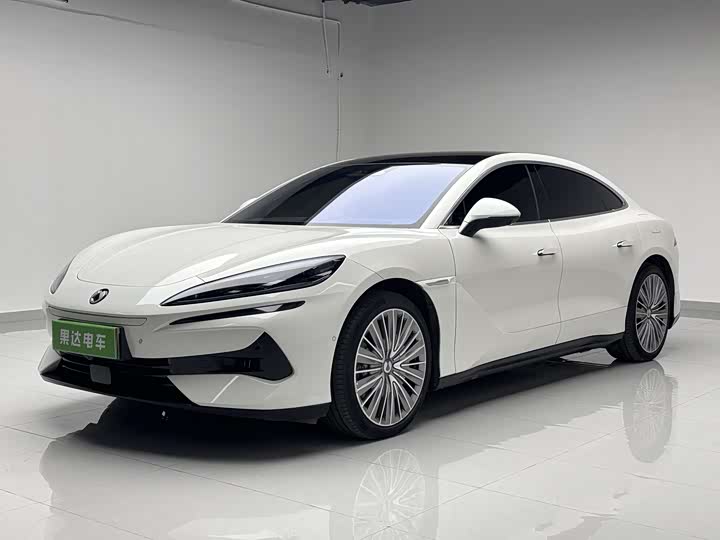 Denza Z9 2024 2024款 1100km 四驱Ultra版