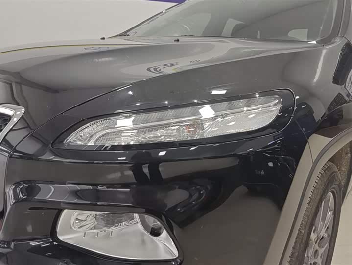 Jeep Cherokee 2020 2020款 2.0L 两驱经典运动版