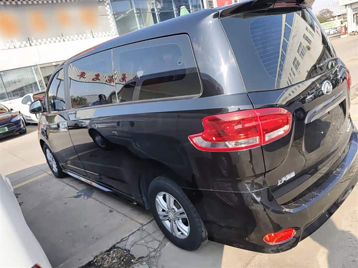 Maxus G10 2021 2021款 2.0T 手动精英版 柴油 7座