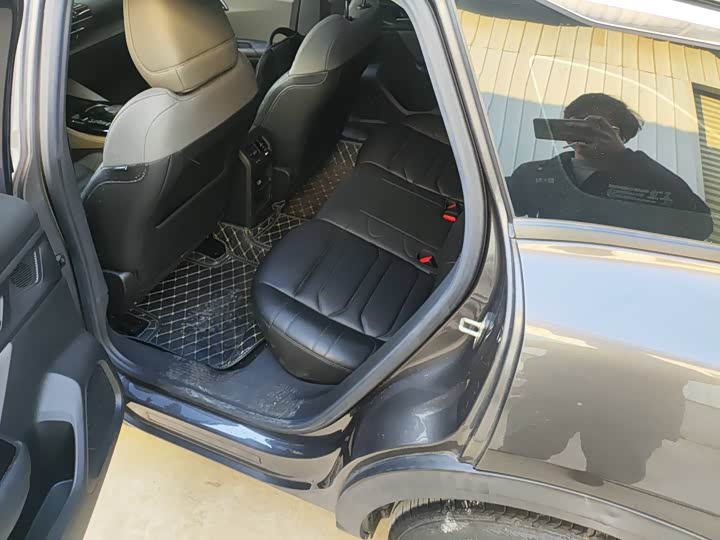 Citroen C5 X 2022 2022款 1.6T 享不凡 虎年开门红版