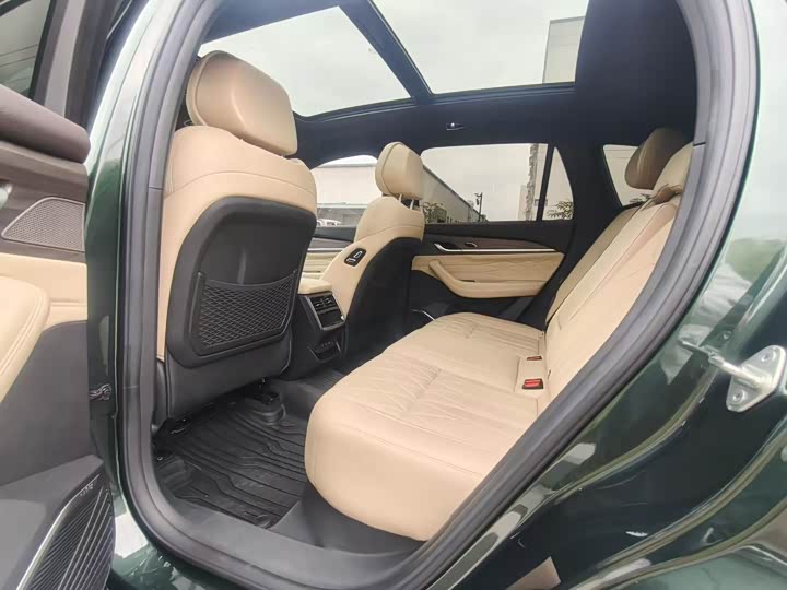 Geely Monjaro 2025 2025款 东方曜 2.0TD 自动四驱望月版