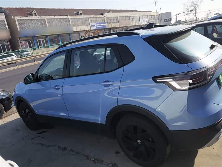 Volkswagen Tharu 2025 2025款 新锐 300TSI 锐享版