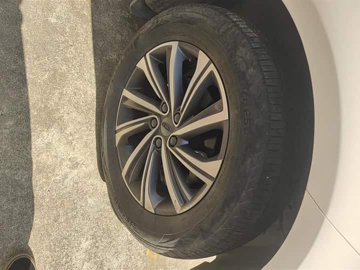 Geely Vision X6 2021 2021款 PRO 1.4T 自动尊贵型