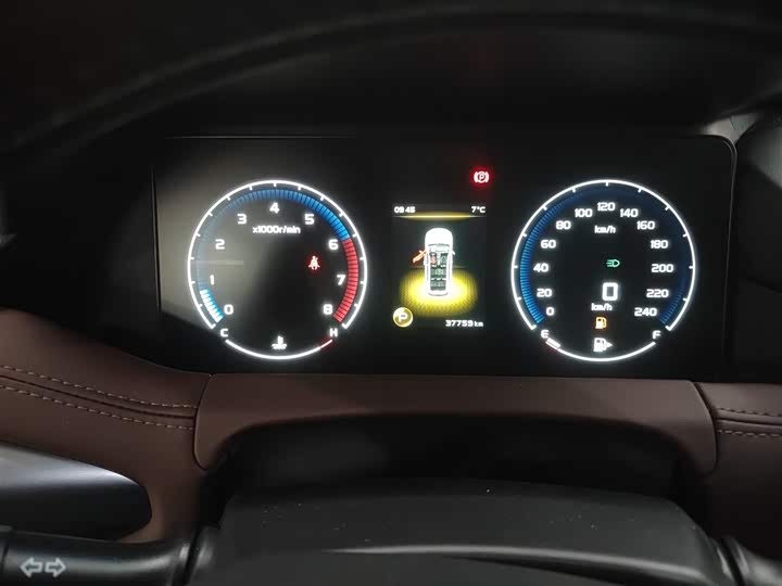 Geely Okavango 2022 2022款 1.8TD DCT豪华型 7座