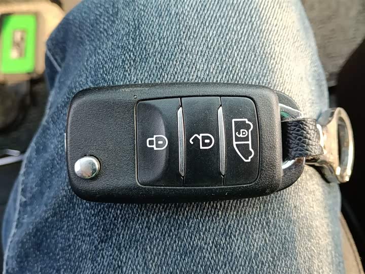 Ford Transit 2023 2023款 2.0T柴油自动多功能商用车中轴中顶5/6座