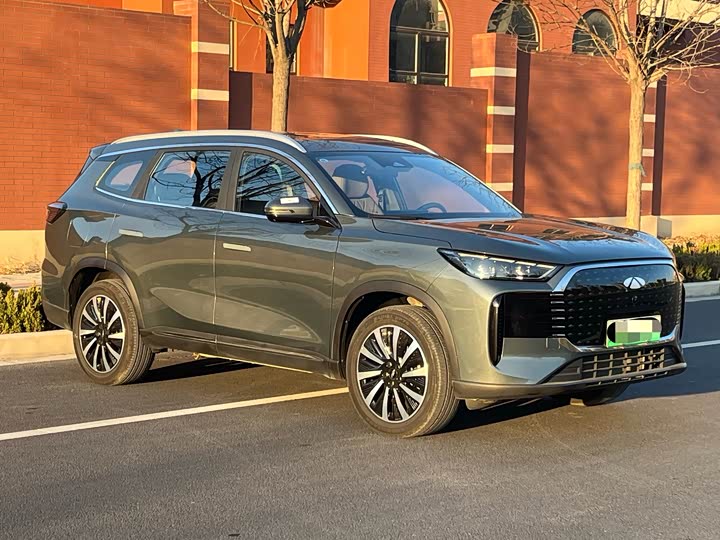 2025 Chery Fulwin T8