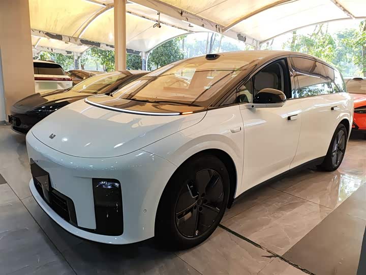 LiXiang i8 2025 2025款 标准版