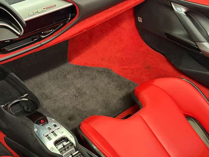 Ferrari SF90 2021 2021款 3.9T V8 Spider