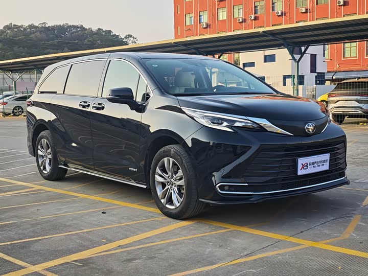 Toyota Sienna 2024 2024款 2.5L混动 舒适版