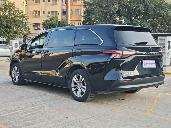 Toyota Sienna 2024 2024款 2.5L混动 舒适版
