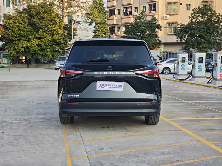 Toyota Sienna 2024 2024款 2.5L混动 舒适版