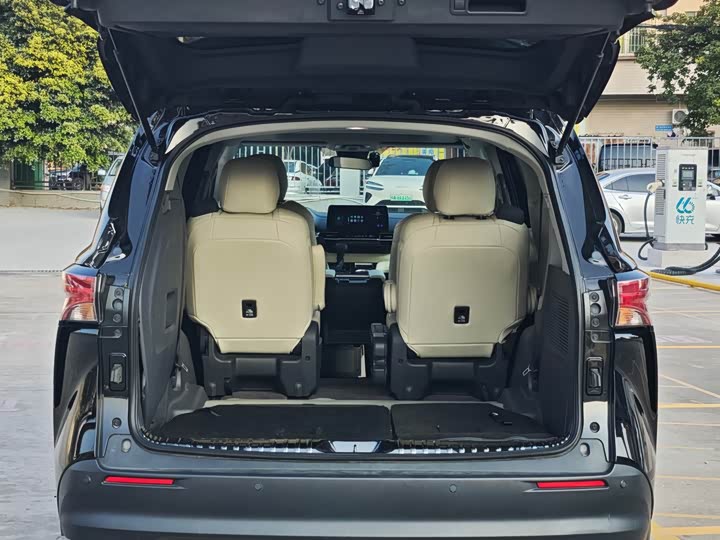 Toyota Sienna 2024 2024款 2.5L混动 舒适版