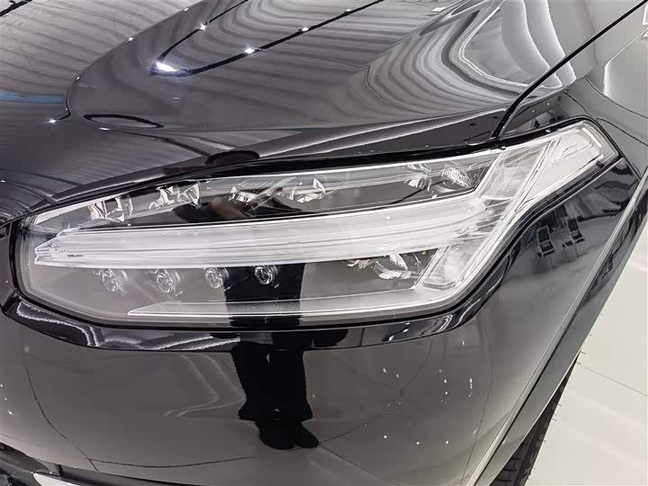 Volvo XC90 2024 2024款 B6 智逸豪华版 7座