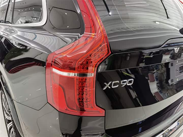 Volvo XC90 2024 2024款 B6 智逸豪华版 7座