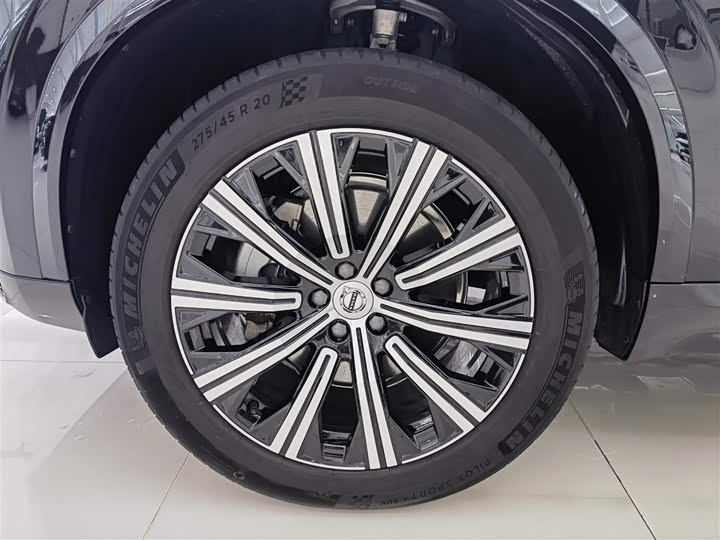 Volvo XC90 2024 2024款 B6 智逸豪华版 7座