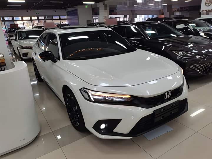 Honda Civic 2023 2023款 HATCHBACK 240TURBO CVT极锐版