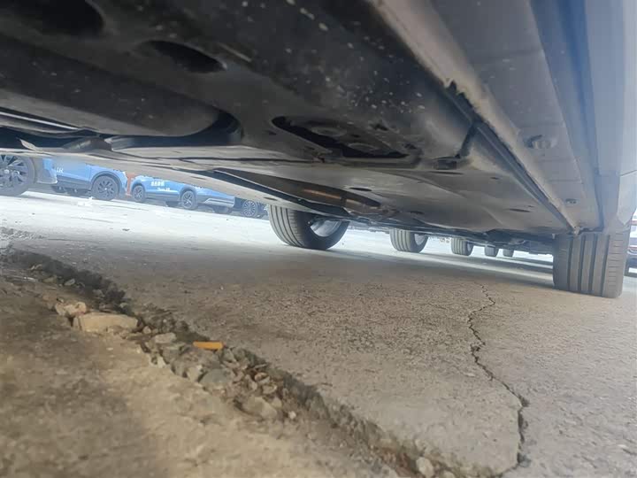 Volkswagen Tiguan L Pro 2025 2025款 PRO 380TSI 四驱 R-Line 智尊版