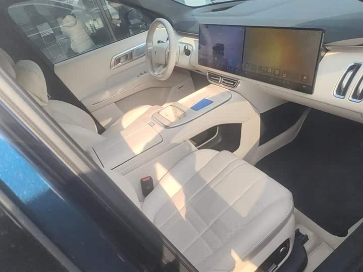 Changan Deepal S09 2025 2025款 四驱Ultra+ 高定版