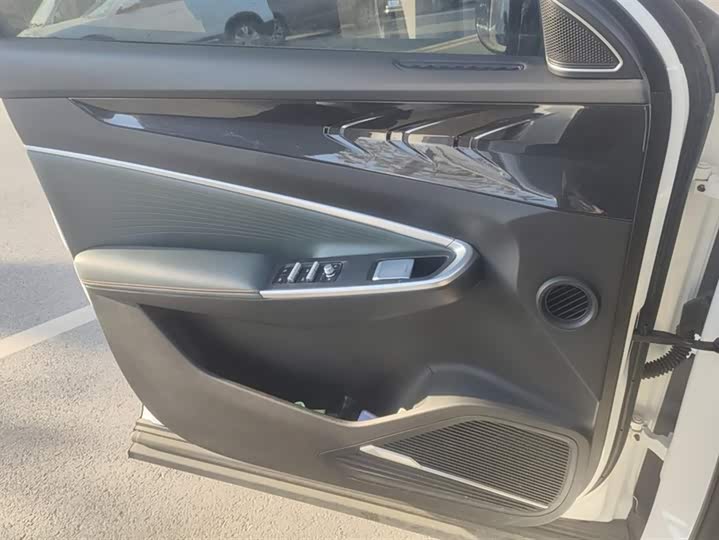 Geely Atlas 2024 2024款 1.5TD 智联+