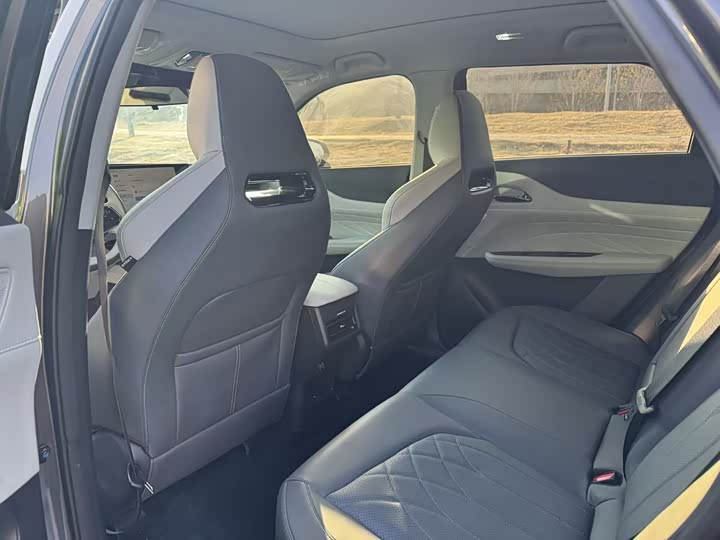 Changan UNI-Z Hybrid 2024 2024款 蓝鲸智电iDD 125km 卓越型