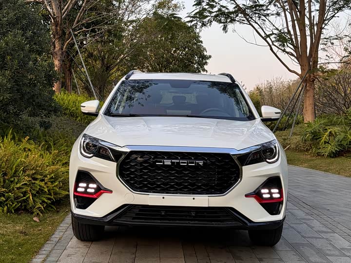 Jetour X70S 2023 2023款 1.5T DCT荣耀版 7座