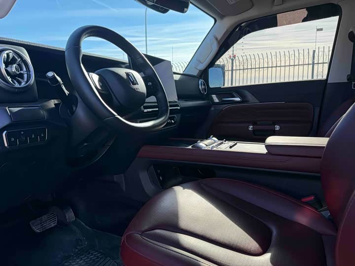 Tank 300 Hybrid 2025 2025款 Hi4-T 36.7kWh