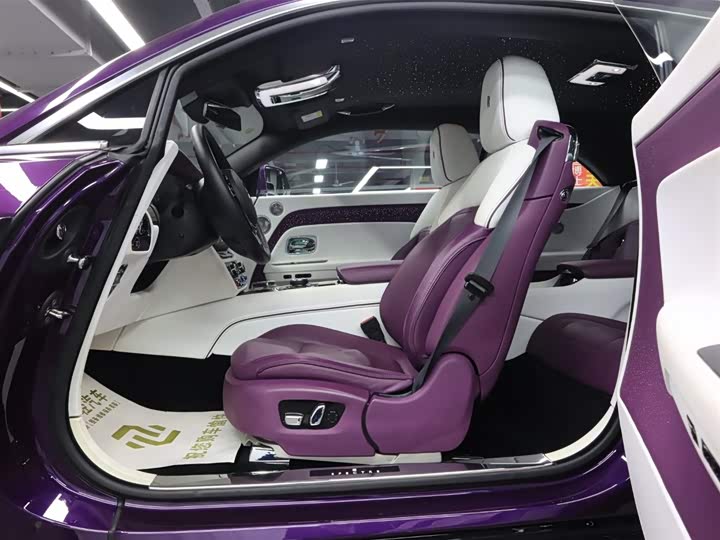 Rolls-Royce Spectre 2024 2024款 标准型