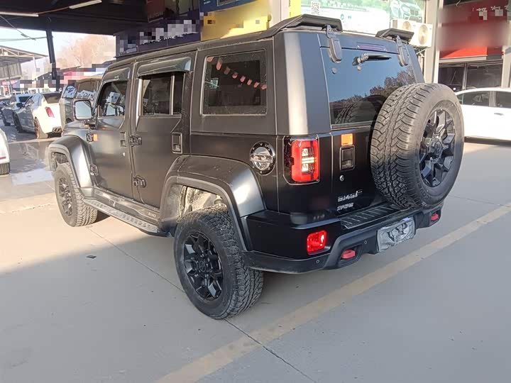 BAIC Beijing BJ40 2024 2024款 2.0D 刀锋英雄荣耀版