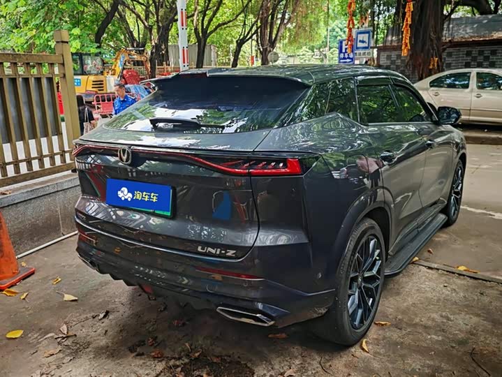 Changan UNI-Z Hybrid 2024 2024款 蓝鲸智电iDD 125km 卓越型