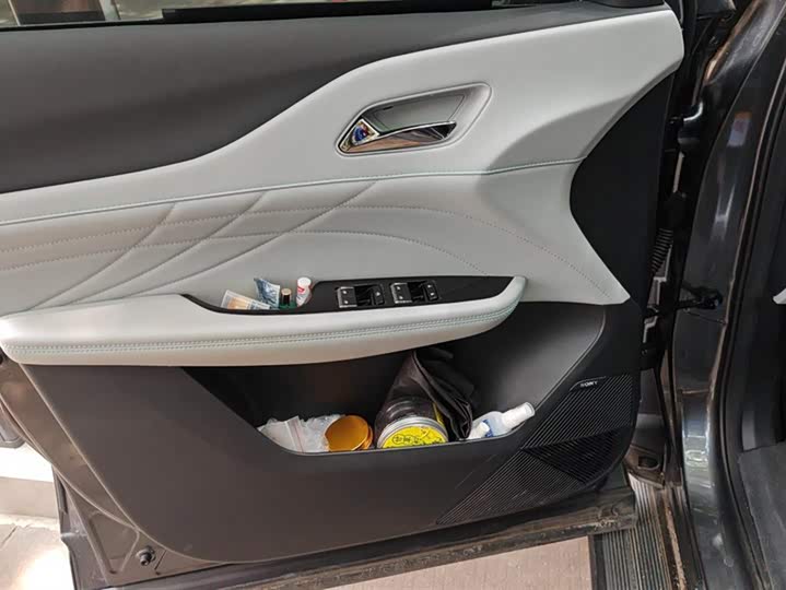 Changan UNI-Z Hybrid 2024 2024款 蓝鲸智电iDD 125km 卓越型